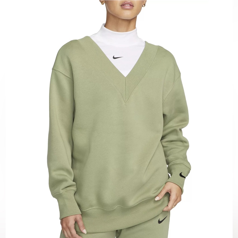 Nike Oversized V-Neck Sweatshirt
